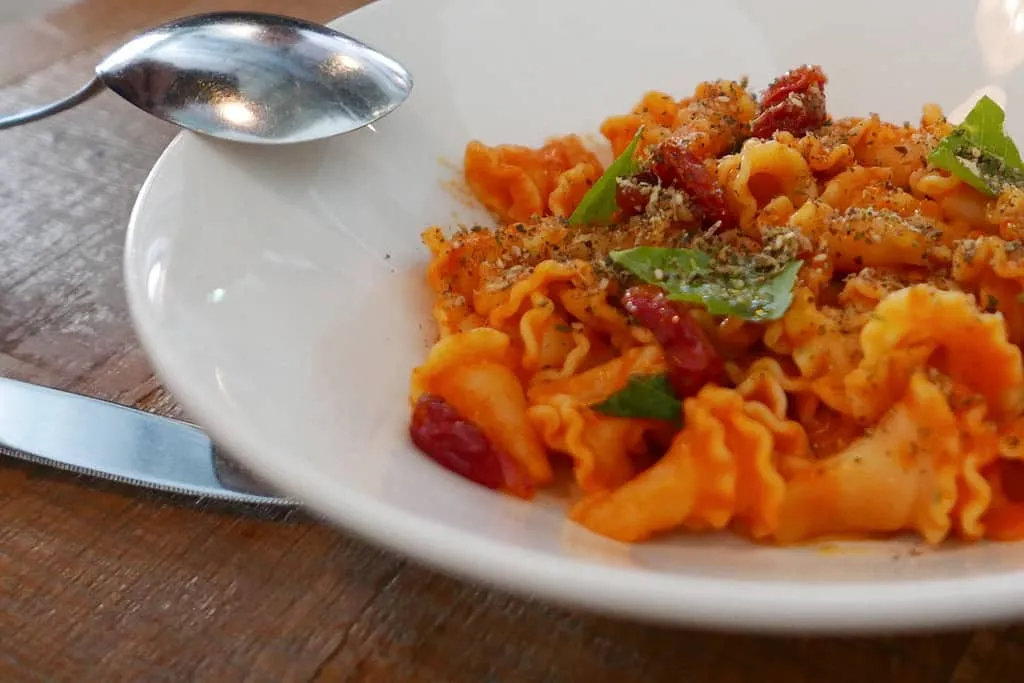 How Steve Jobs poached a Microsoft employee with a restaurant menu