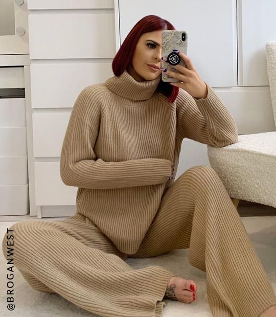 Roll Neck influencer