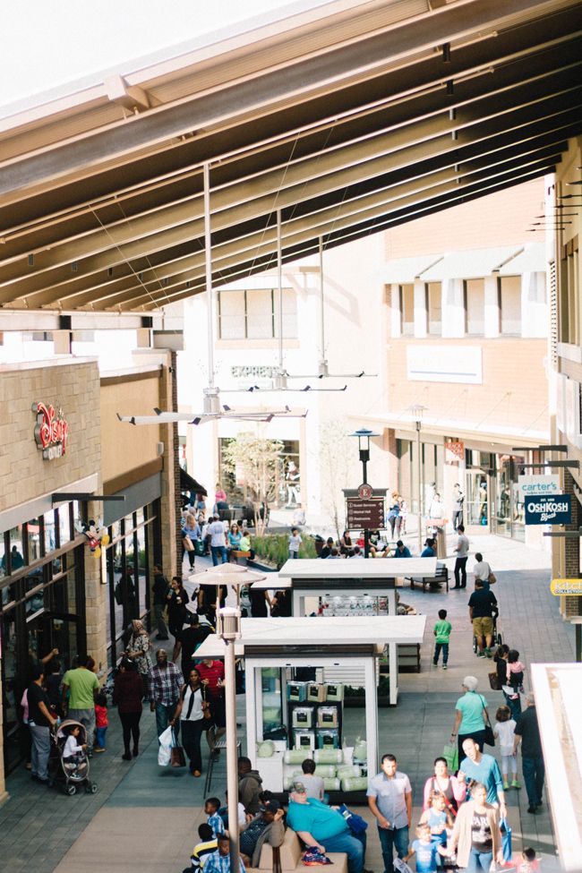 Clarksburg Outlets in Montgomery County Maryland
