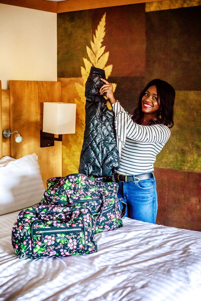 How to Pack for a Quick Weekend Getaway - The Ultimate Weekend Packing List for Fall by Washington DC travel blogger Alice Tenise