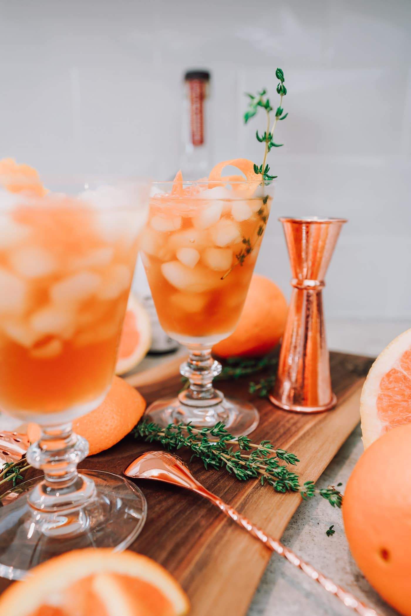 This cocktail is by far one of the best old fashioned recipe you'll try to date! It's perfect for entertaining this holiday season! See details inside! #cocktailrecipe #oldfashioned #cocktail #whiskey