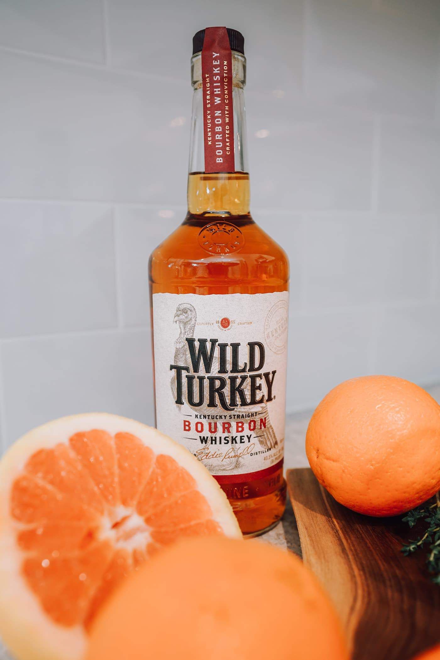 This cocktail is by far one of the best old fashioned recipe you'll try to date! It's perfect for entertaining this holiday season! See details inside! #cocktailrecipe #oldfashioned #cocktail #whiskey
