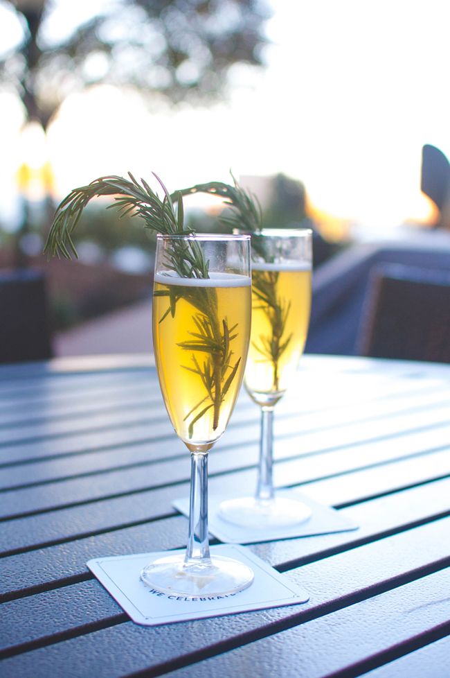 apple cider bellini recipe, michelle sparkling wine, friendsgiving drink ideas