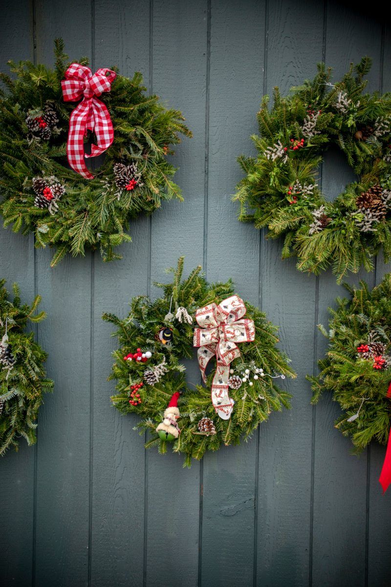 Greene Meadows Farm Christmas Wreaths |Walmart Free Assembly by popular D.C. fashion blogger, Alicia Tenise: image of Greene Meadows Farm Christmas wreaths.