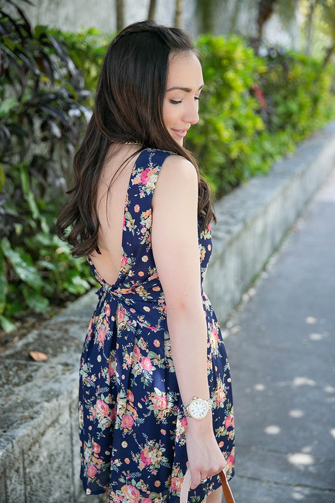 summer-floral-dress-the-fashionistas-diary