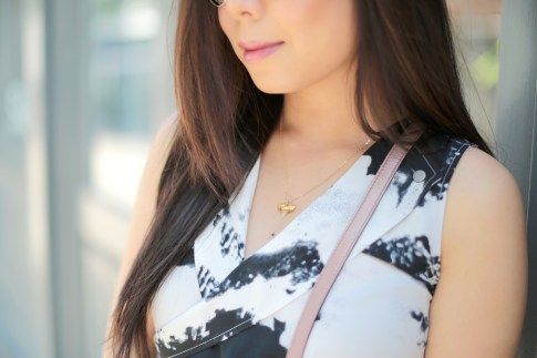Blogger wearing Gucci Soho Disco Crossbody Nude Patent, Foster Grant Sunglasses, American Apparel Circle Skirt
