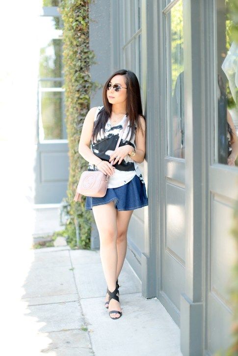 Blogger wearing Gucci Soho Disco Crossbody Nude Patent, Foster Grant Sunglasses, American Apparel Circle Skirt