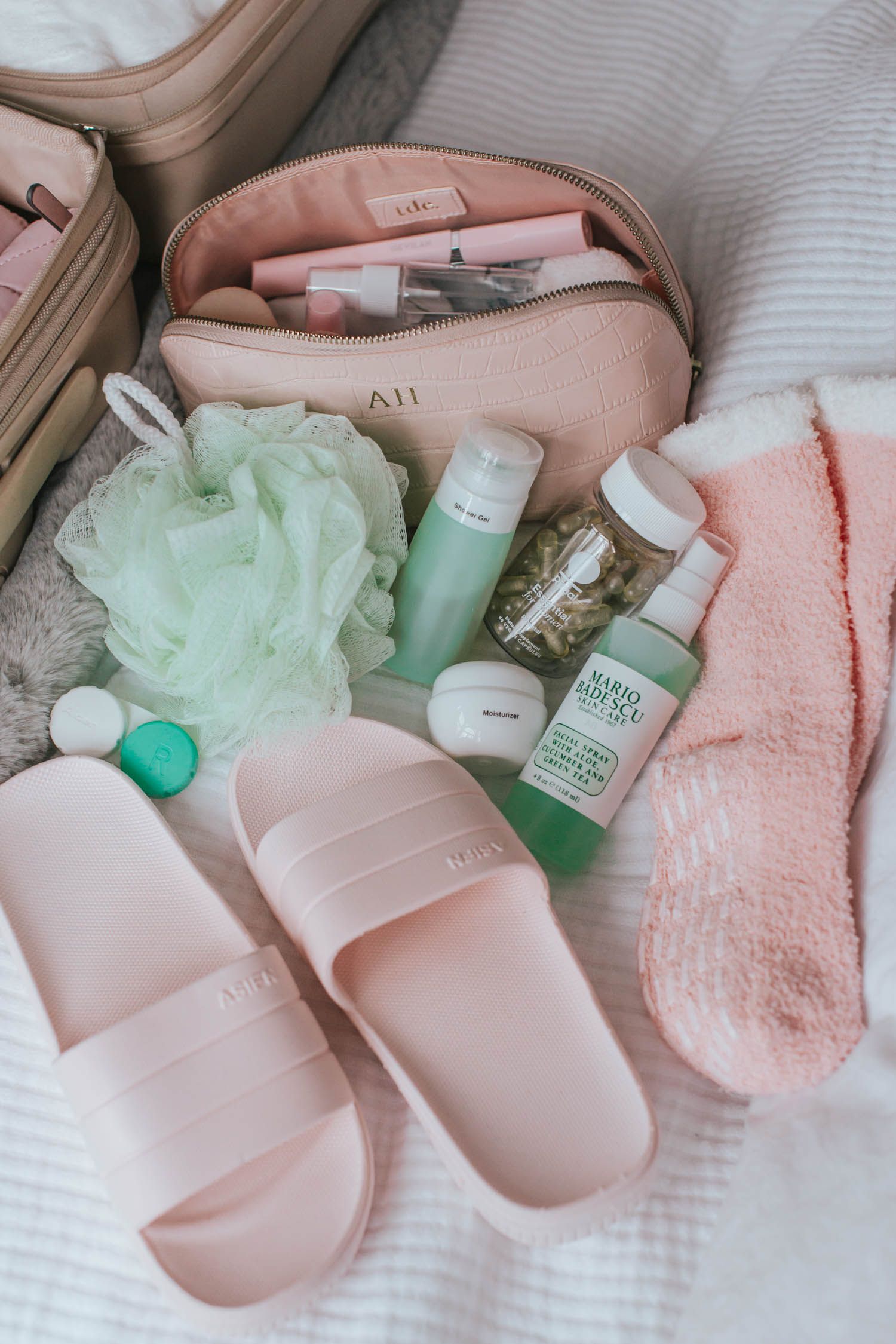 hospital bag packing list, toiletries