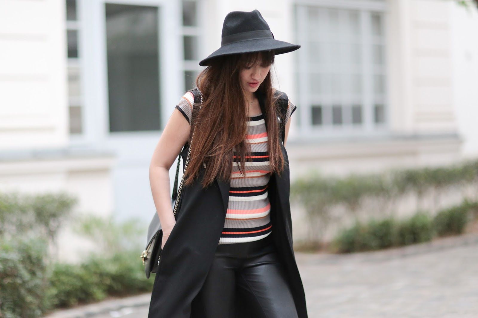 parisian fashion blogger, look, style, meetmeinparee, blogger, chic style, guess