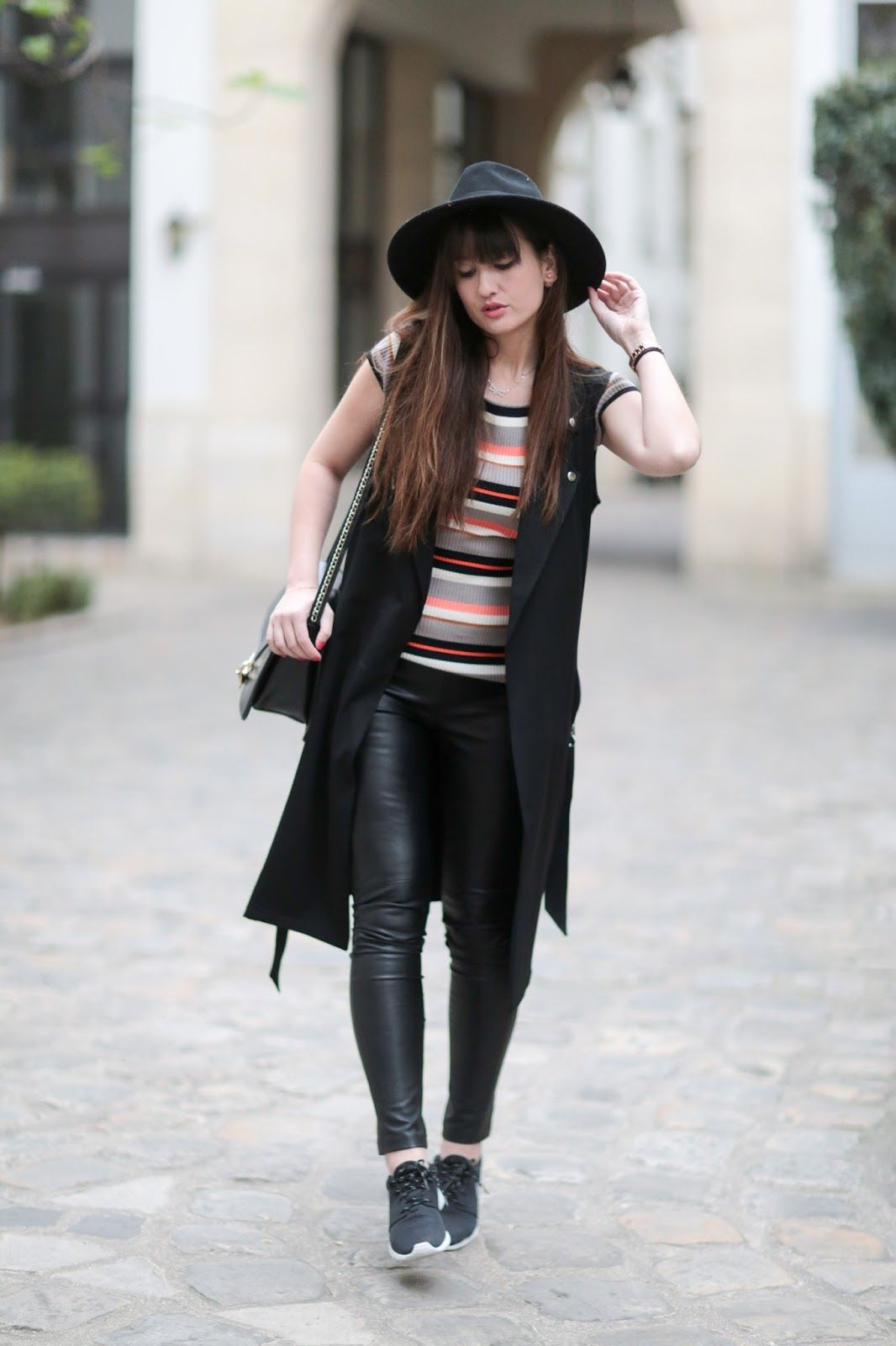 parisian fashion blogger, look, style, meetmeinparee, blogger, chic style, guess