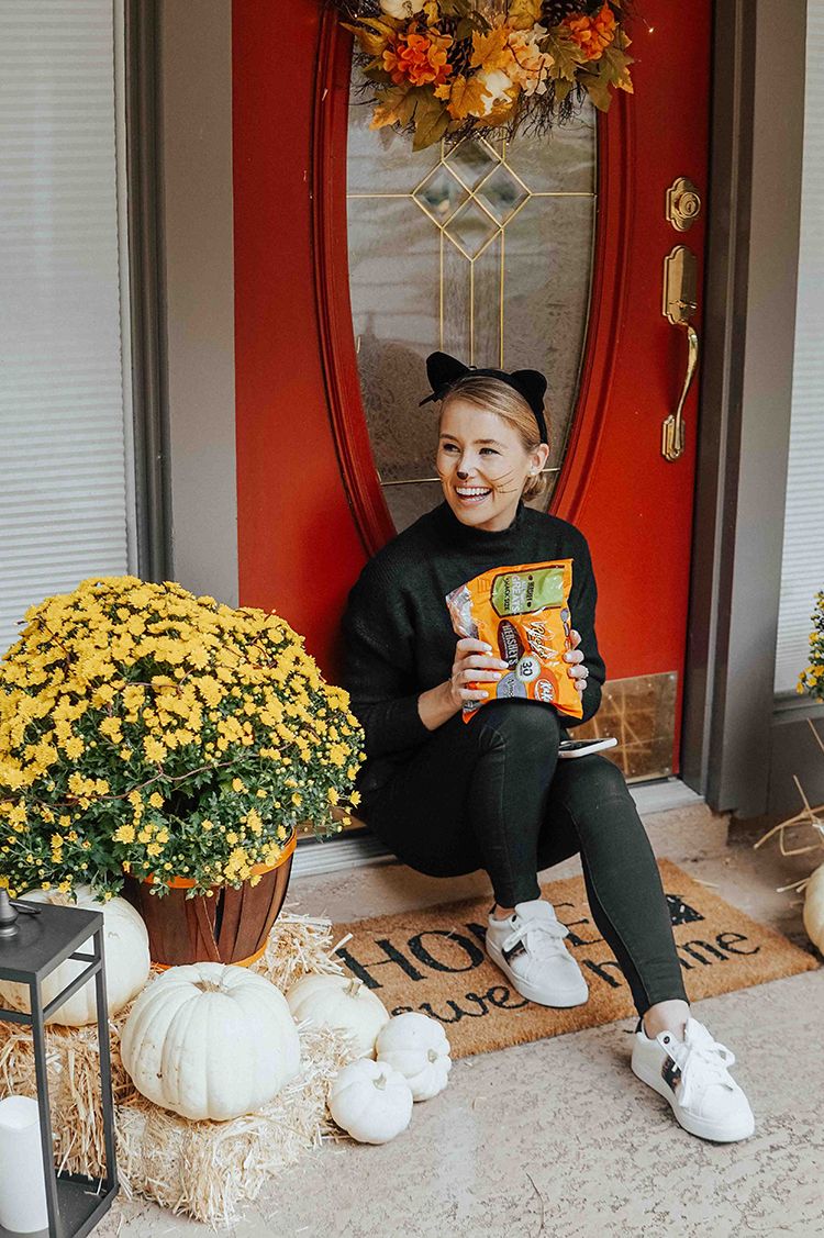 halloween front porch decor