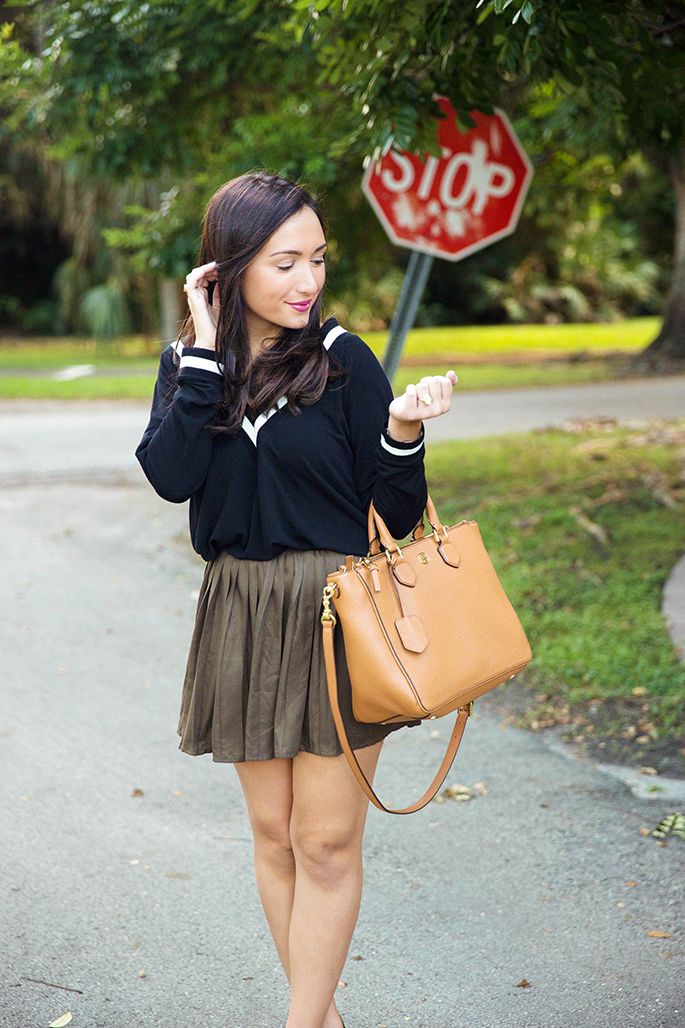 thefashionistasdiary+miami_blogger+sweater+toryburch+fashionista+style