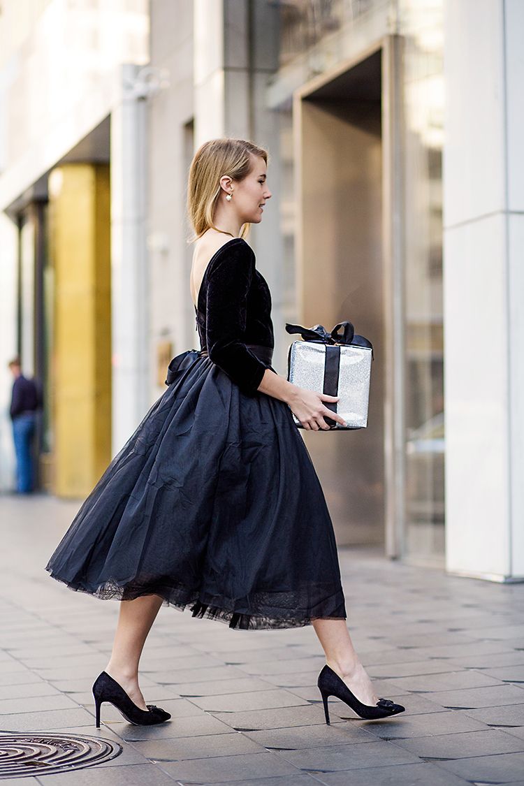 retro holiday party dress