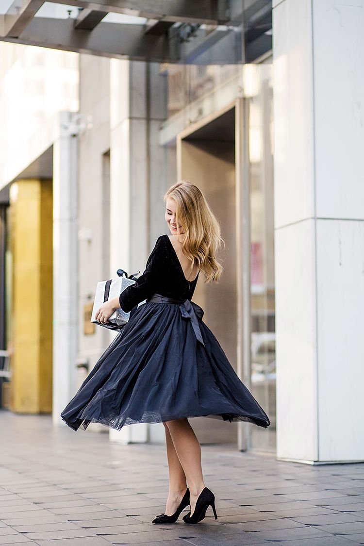 retro holiday party dress