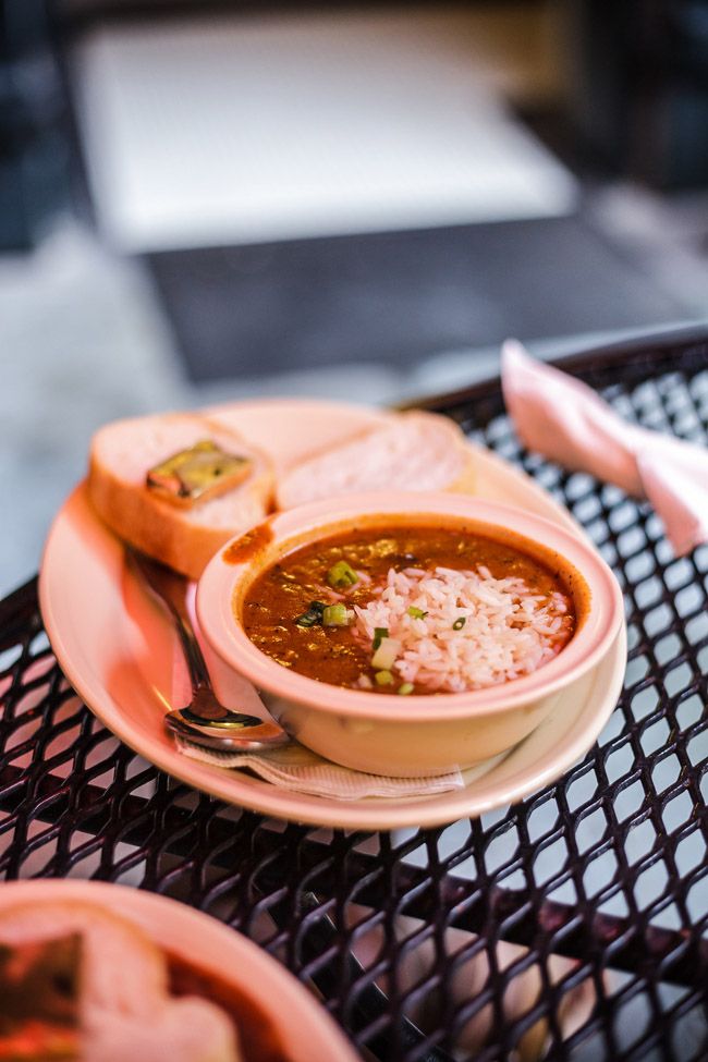 7 New Orleans Restaurants featured by popular DC travel blogger, Alicia Tenise