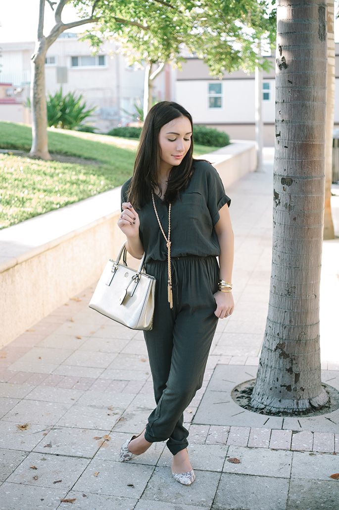 thefashionistasdiary+fall+olive+miamiblogger+baublebar+gold+toryburch