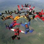 Как влияют эмоции на знакомства с новыми людьми?