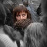 Если вы считаете себя скучным, то имеете ли право познакомиться с людьми?