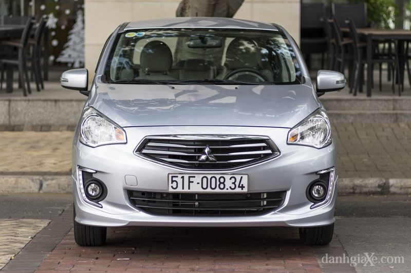 Mitsubishi-Attrage-2015