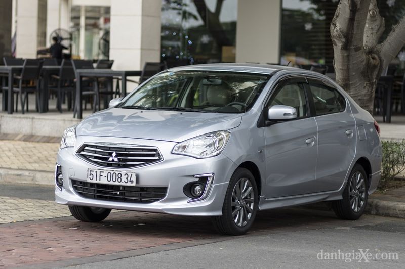 Mitsubishi-Attrage-2015