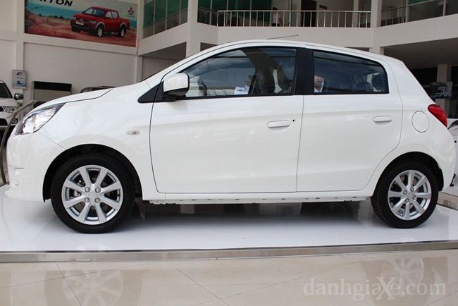 Mitsubishi-Mirage-2015