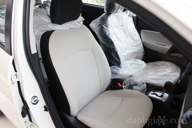 nội-thất-Mitsubishi-Mirage-2015