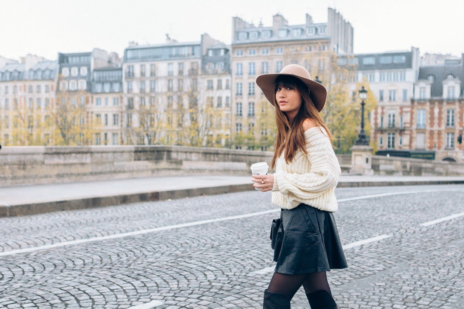 Parisian fashion blogger, Look, Streetstyle, Autumn Look, Fashion photography, Meet me in paree