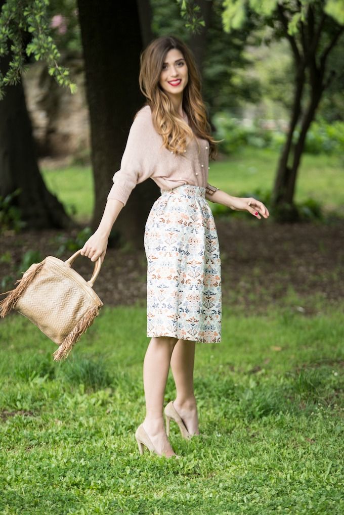 Un look bon ton con una nota grintosa: Imperia