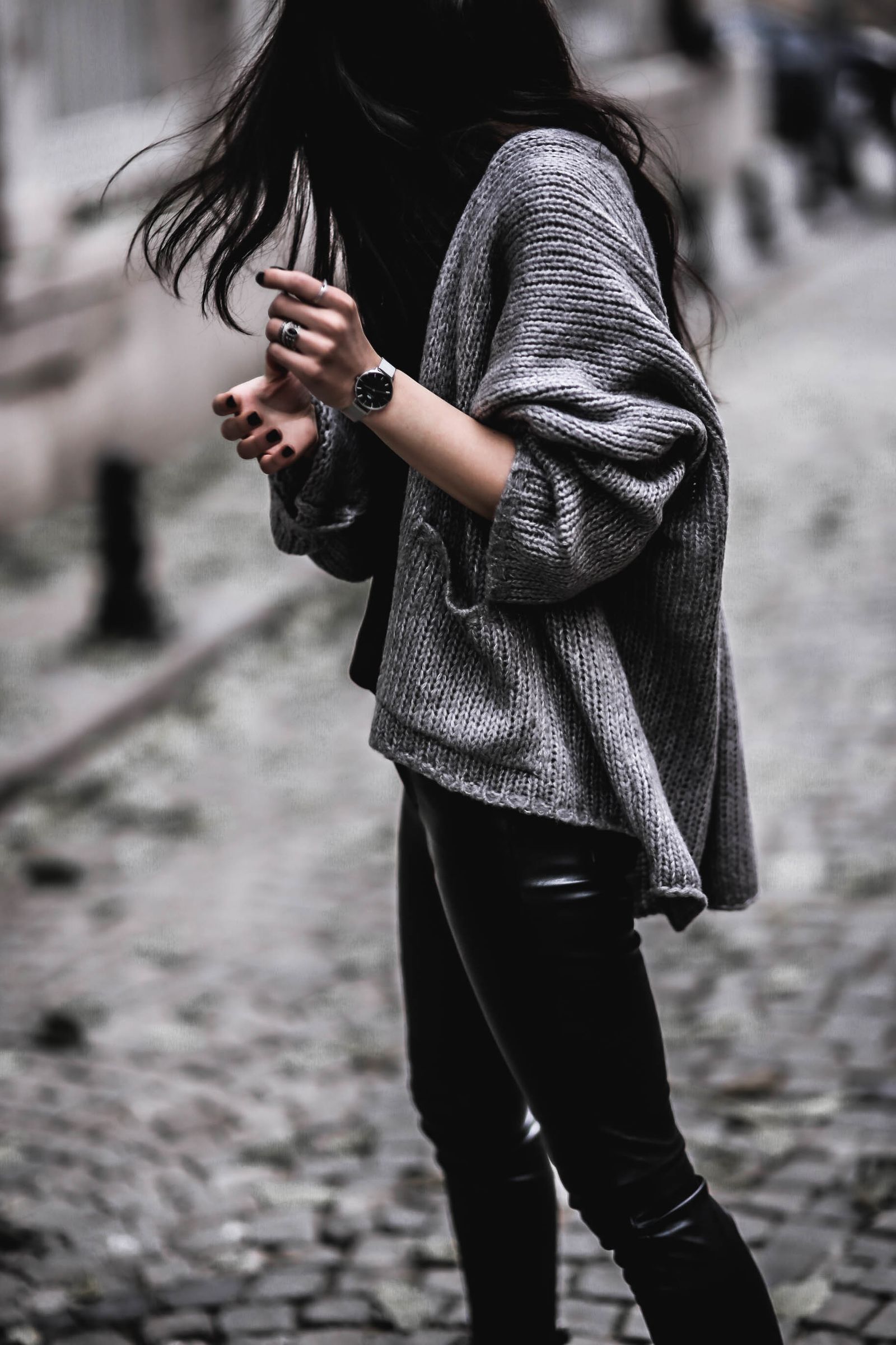 alt