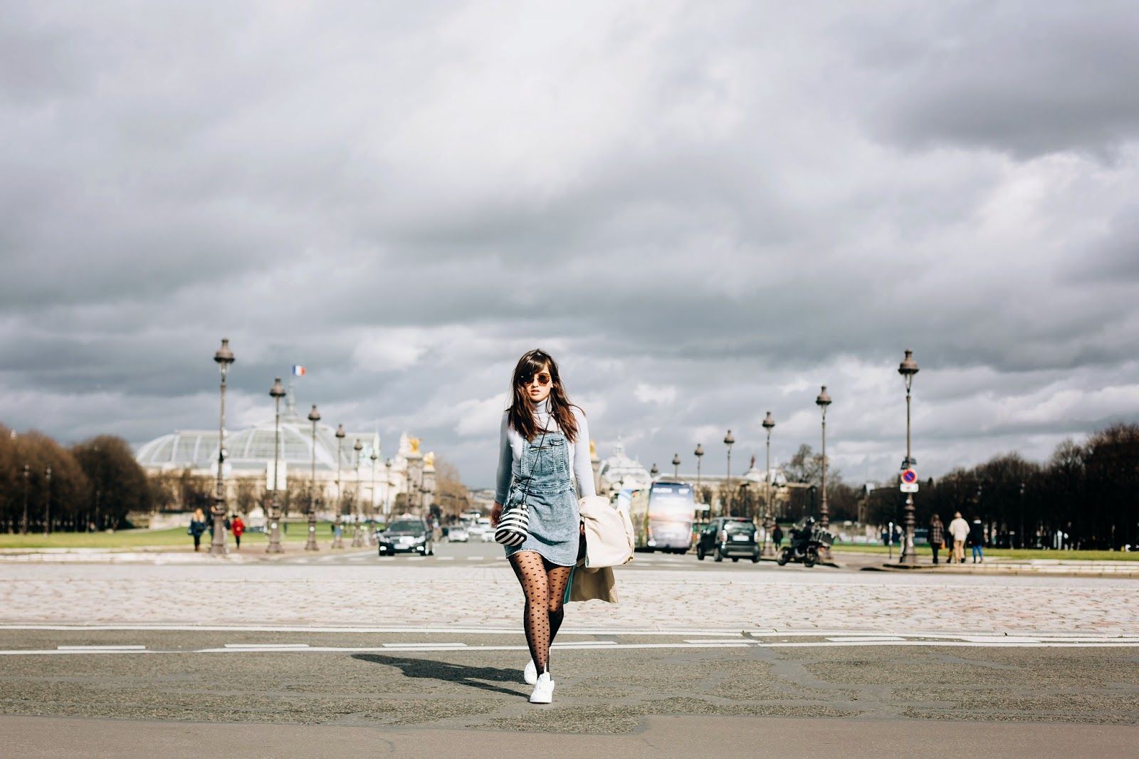 How to wear dungarees