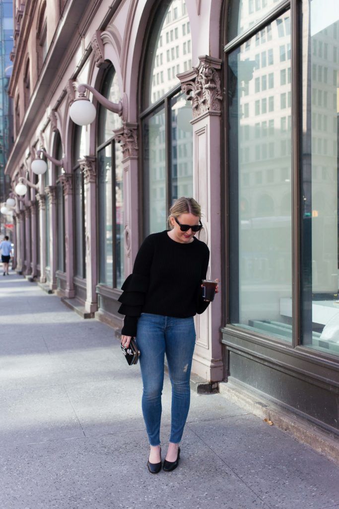 The Everlane Day Heel on blogger Meghan Donovan of wit & whimsy