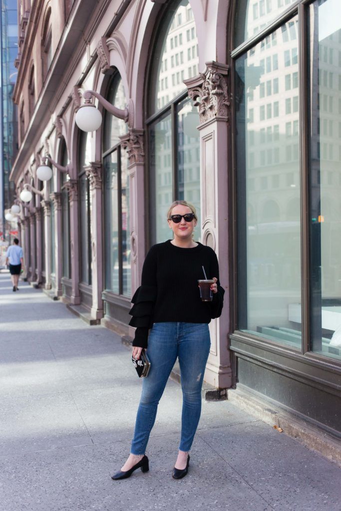 The Everlane Day Heel on blogger Meghan Donovan of wit & whimsy