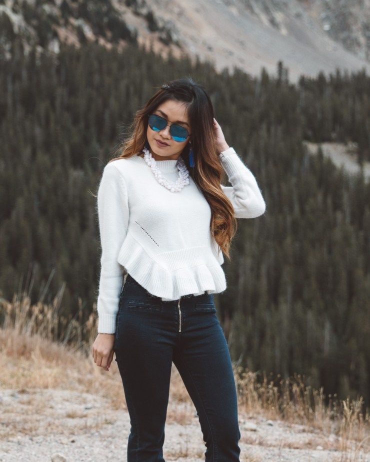 chicwishruffledsweaterinthemoutains-8