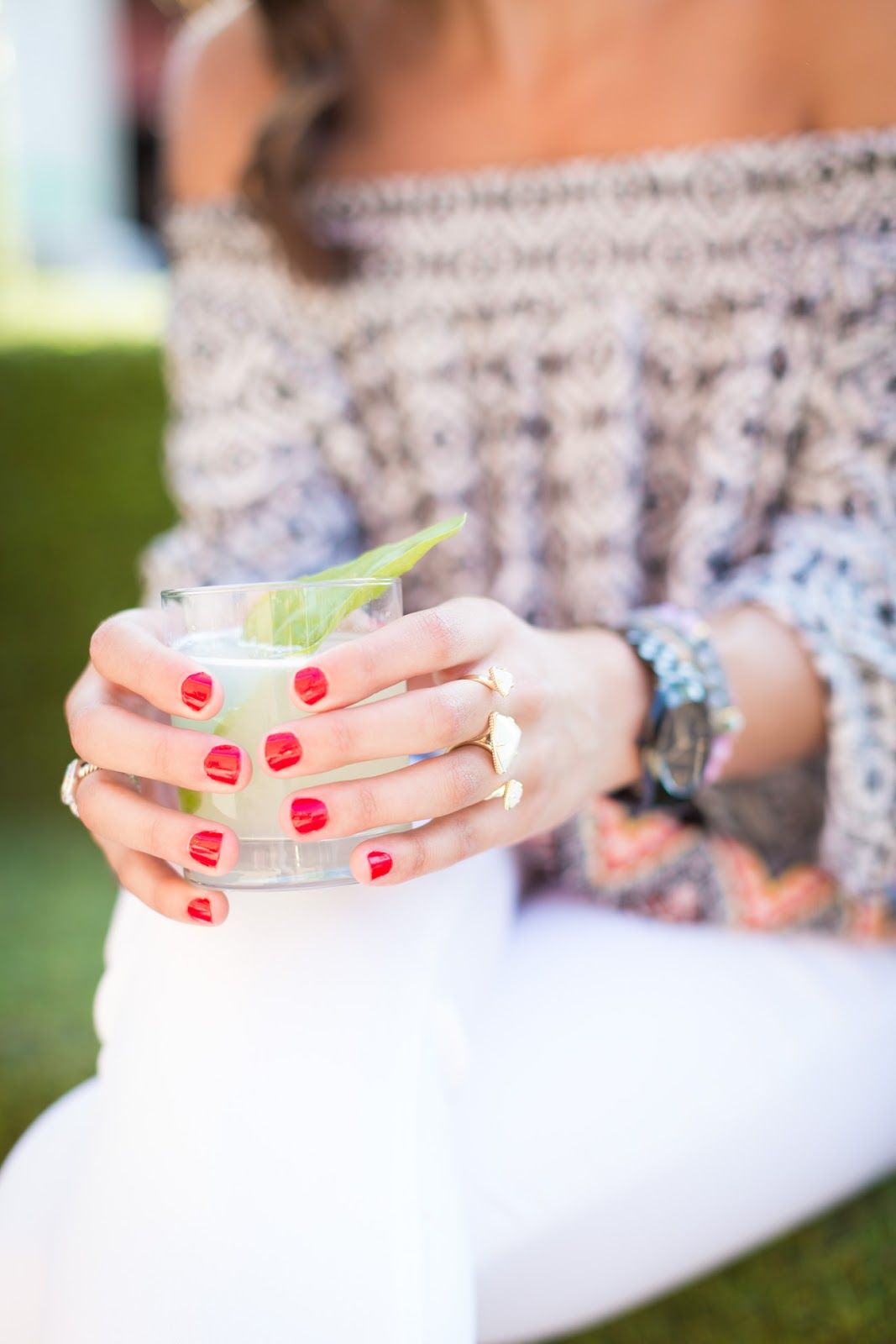 summer cocktail, kendra scott, a southern drawl