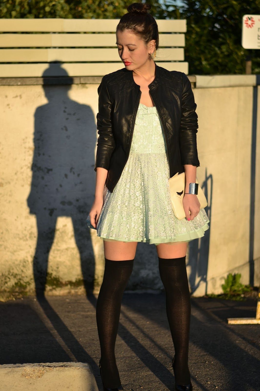 How to wear a leather jacket