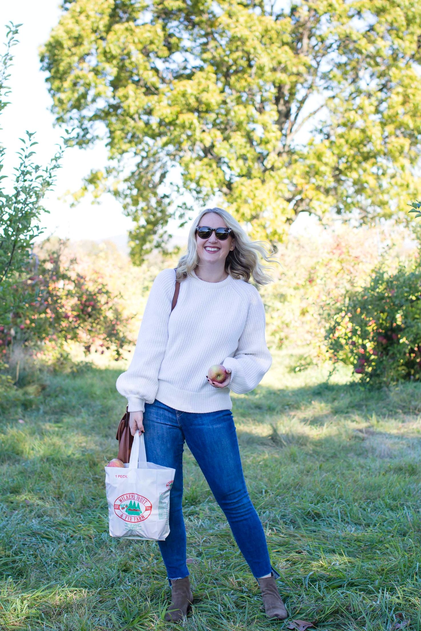 Easy + Cute Fall look on Meghan Donovan