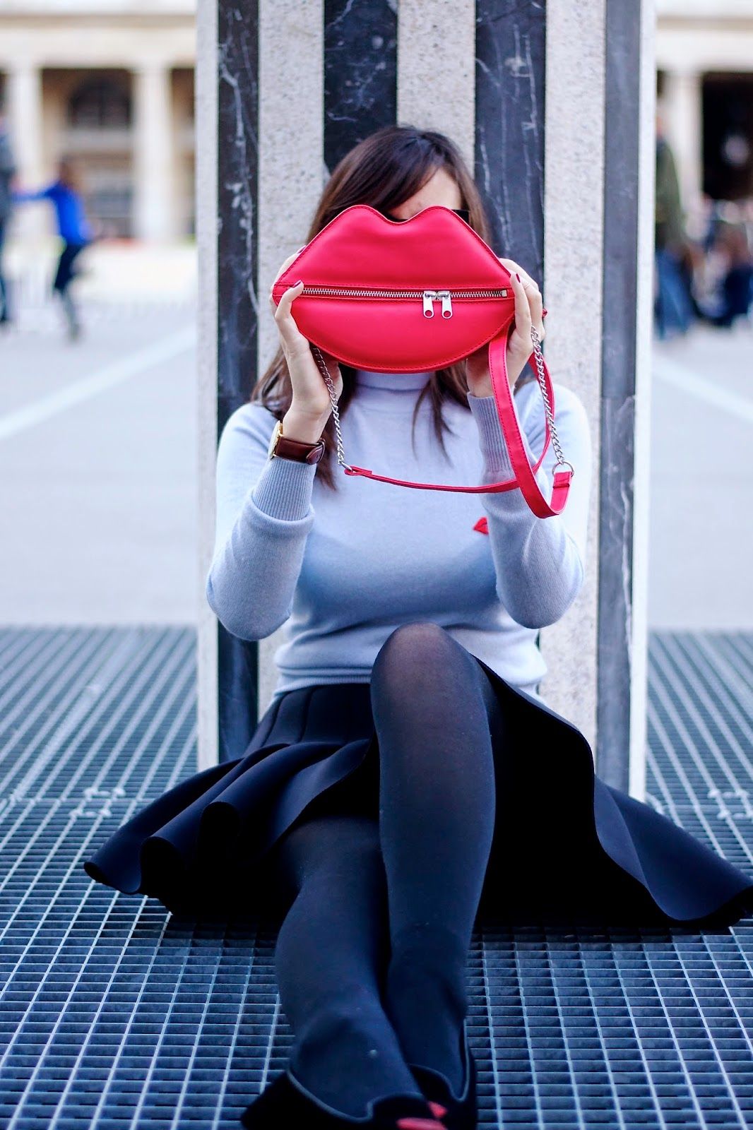 Lip motif bag