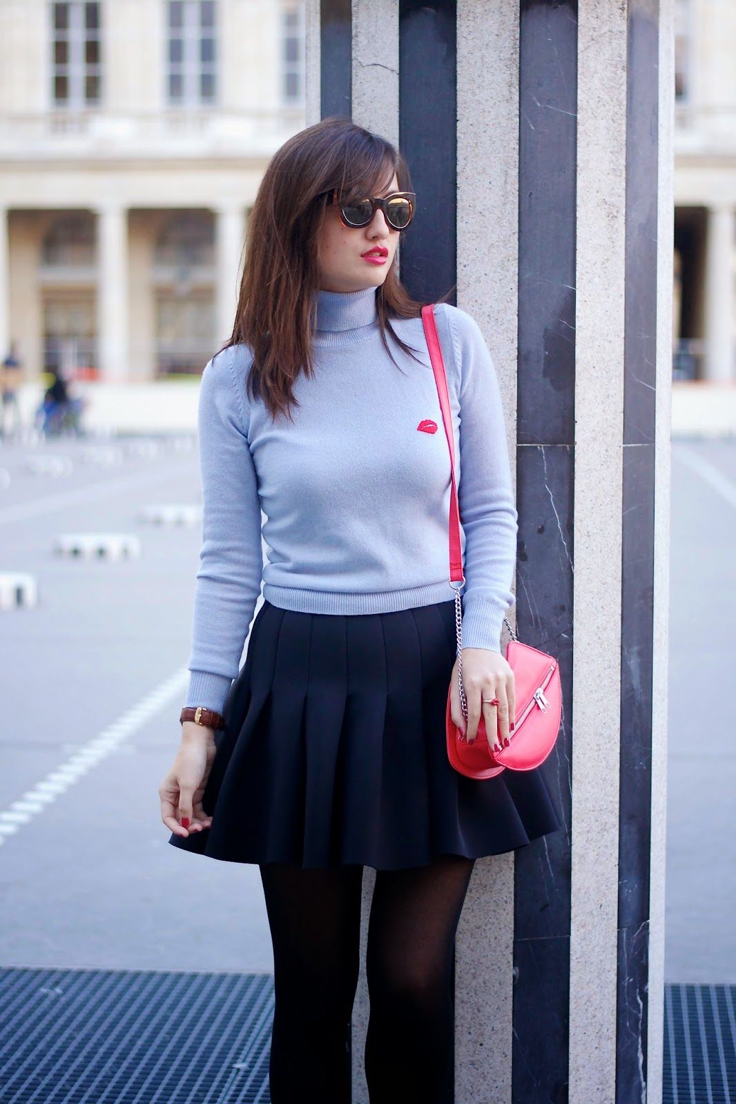 Turtle neck styling