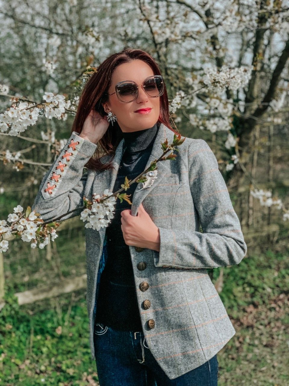 Brooches Elegant Duchess Fashion and Lifestyle