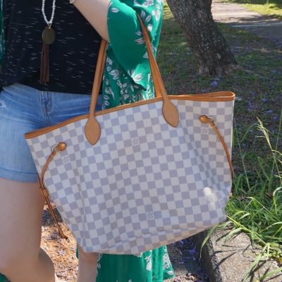 Louis Vuitton MM damier azur neverfull with green floral kimono | away from the blue