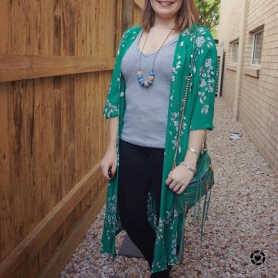 awayfromtheblue Instgram | Jeanswest Delilah Long Line Kimono in Green Floral duster with monochrome jeans and tee outfit