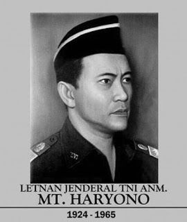 http://www.jatikom.com/2016/02/gambar-dan-keterangan-singkat-pahlawan.html