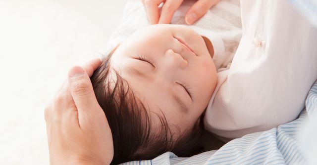 寝てしまった赤ちゃん,0歳,予防歯科,ハミガキ