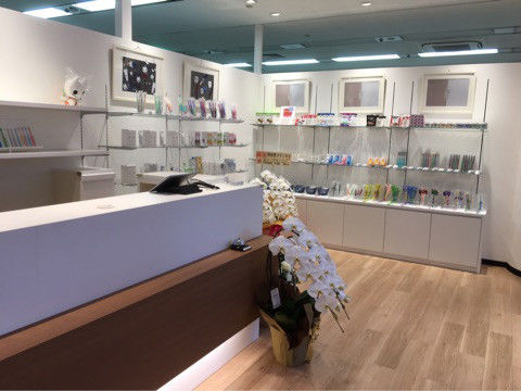 {486C1034-F209-4763-8EC2-65F32ABD57FA}