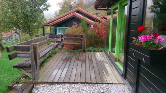 The summer terrace in Cabañas Patagónicas in Maraña